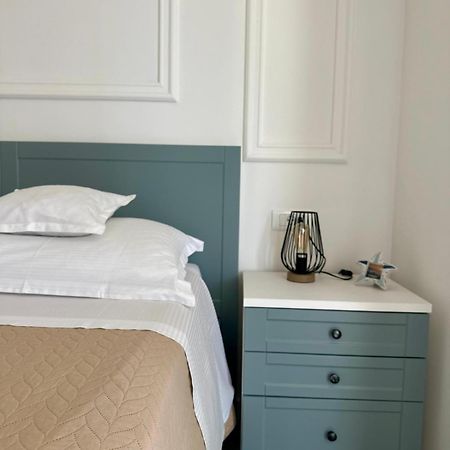 Apartments Lozina Drvenik  Εξωτερικό φωτογραφία