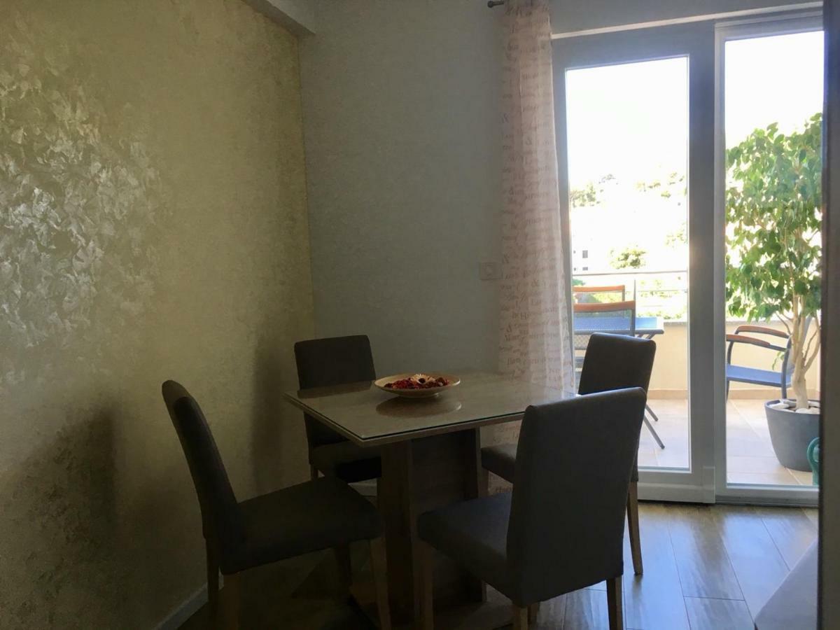 Apartments Lozina Drvenik  Εξωτερικό φωτογραφία