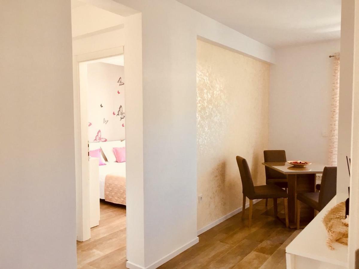 Apartments Lozina Drvenik  Εξωτερικό φωτογραφία